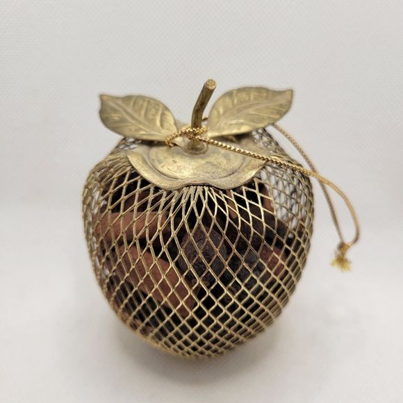 Vintage Gold Brass Apple Potpourri Ornament Natural Air Freshener - Picture 9 of 9